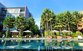 ไอซาน่า โฮเทล โคราช